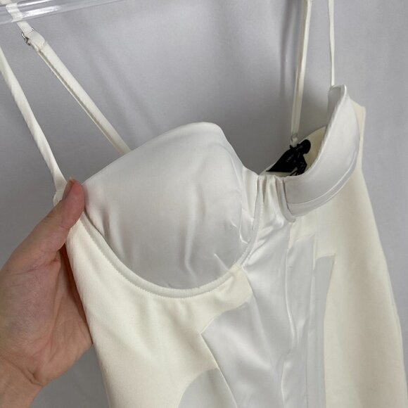 Chrissy Teigen x Revolve Bala Midi Dress Size Large NWT - Picture 6 of 11